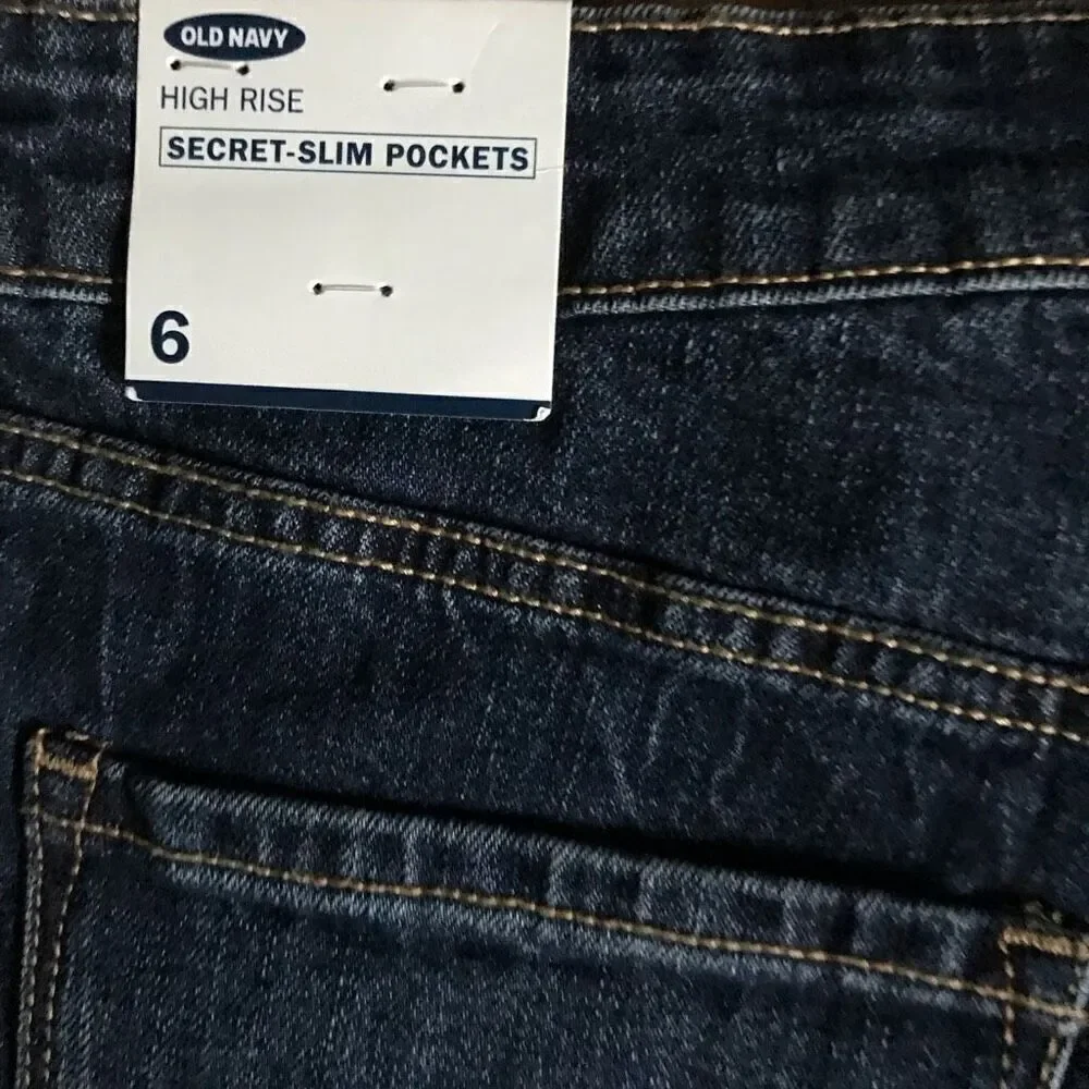 Old Navy Shorts SZ 6 jean distressed New w/tags cuffed high rise secret slim